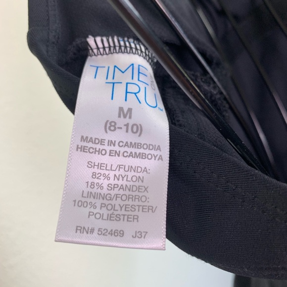 Swimsuit crisscrossed tie straps. Medium(8-10). - Picture 5 of 7